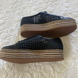 Vince Camuto -sz 7 1/2 Black